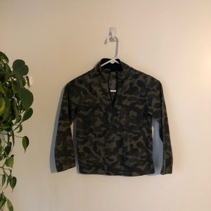 Boys Old Navy Camo half zip Sweatshirt